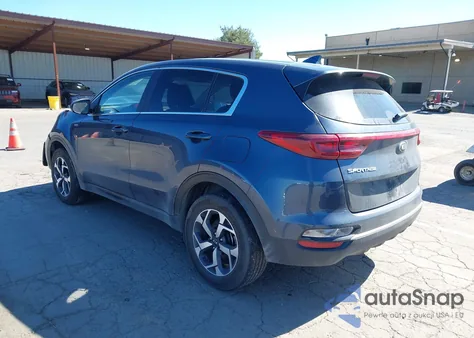 2020 Kia Sportage Lx z USA, uszkodzony, nr VIN KNDPMCAC7L7747491